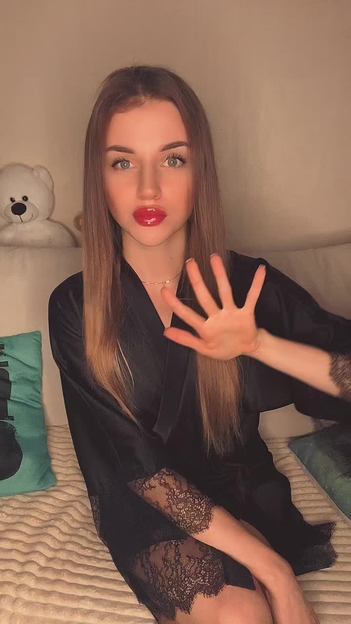 @Viktorri01