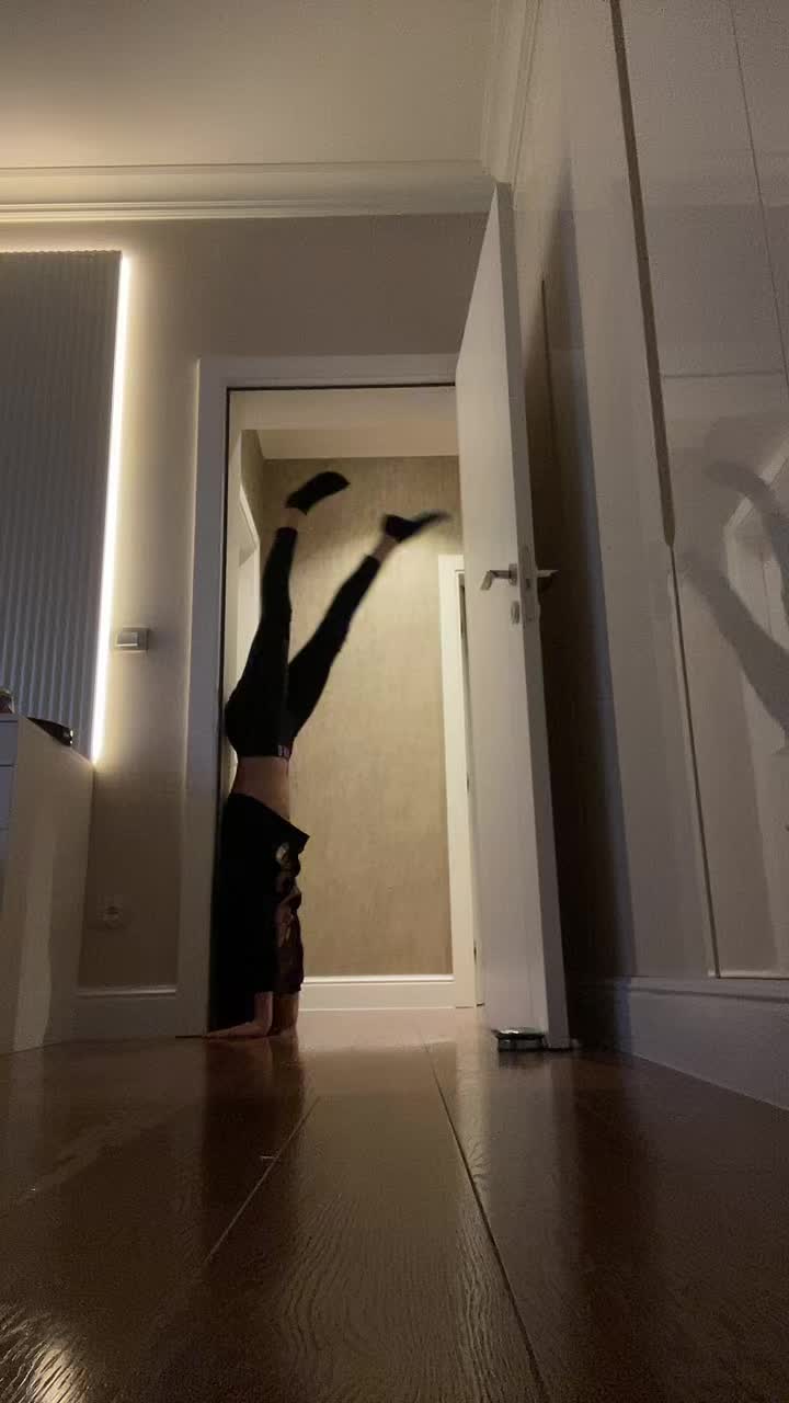 @Gymnastic girls