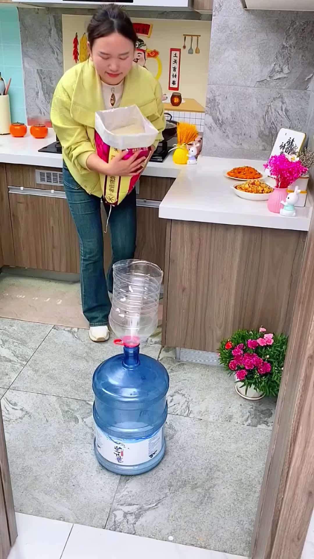 @Tạp ho&aacute; 3 xu
