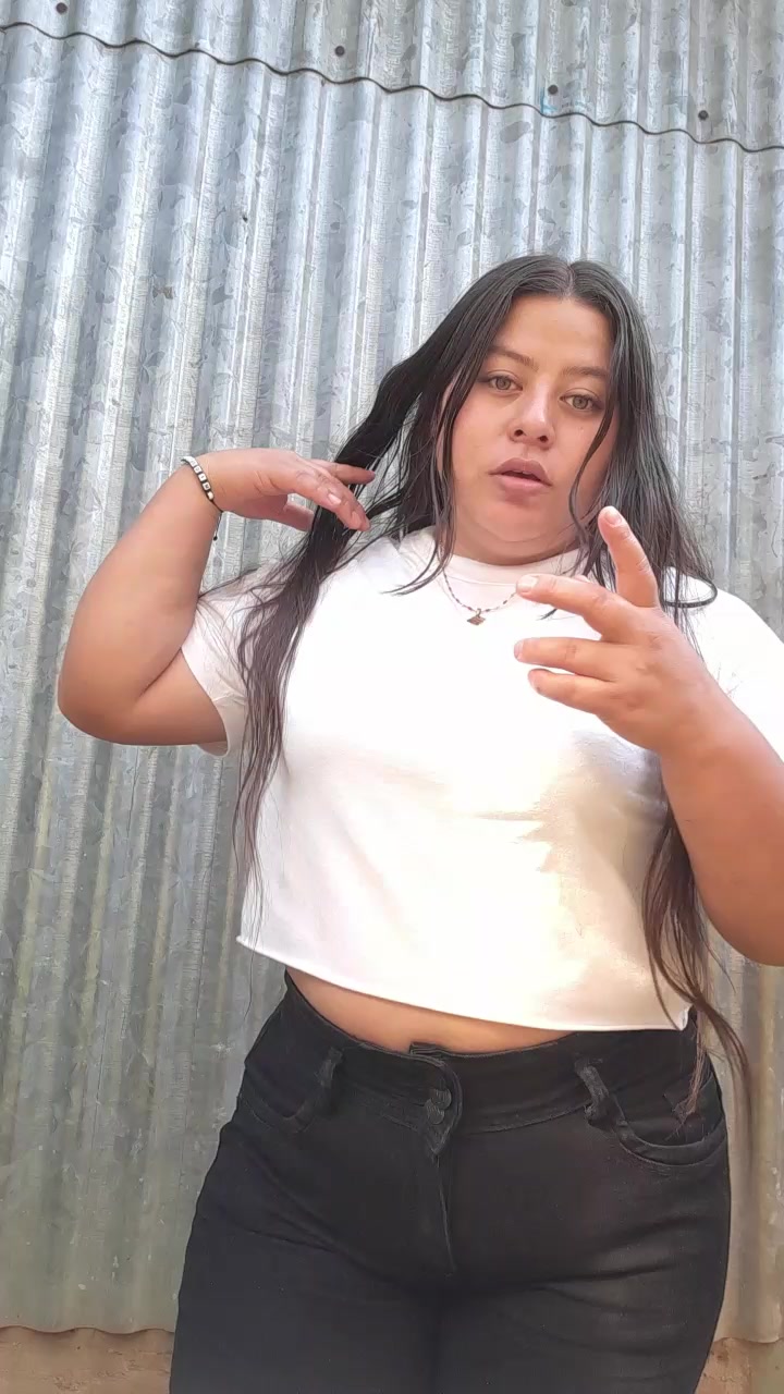 @Yackie🌼Ojitos😻 💚