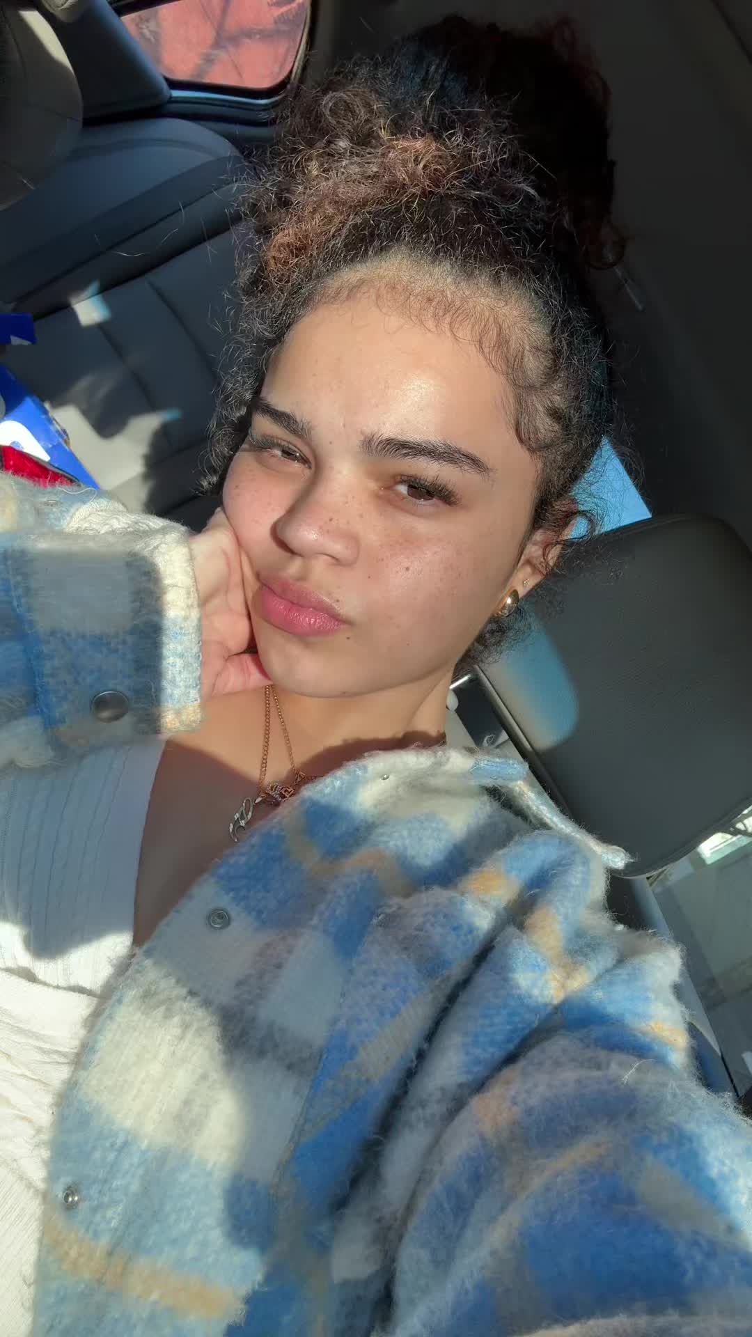 @g