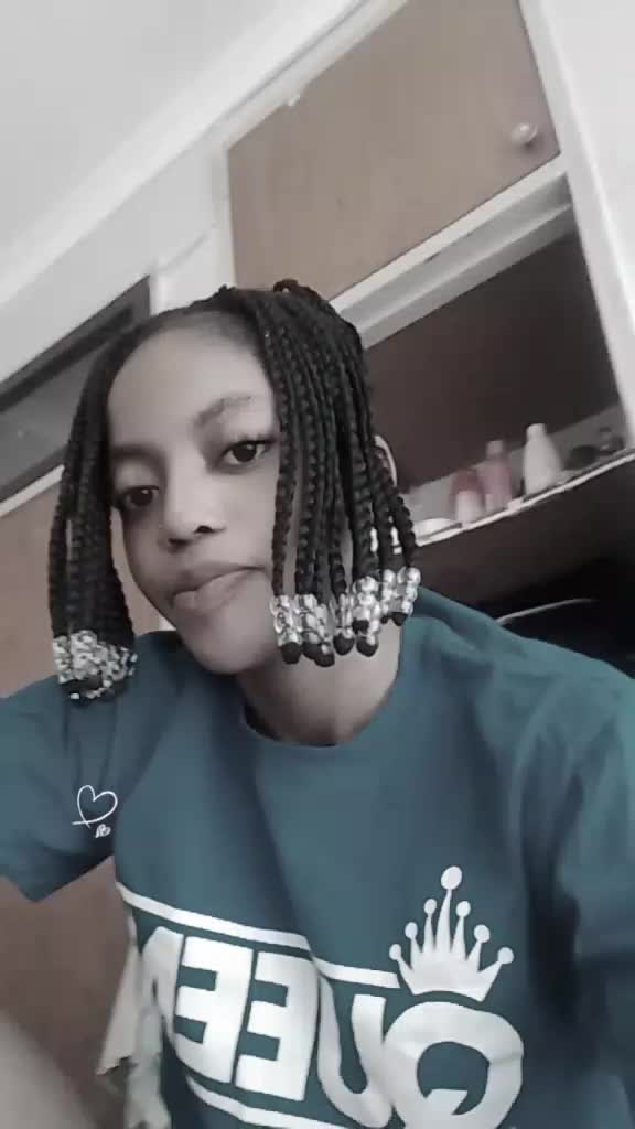 @kayceecutie2
