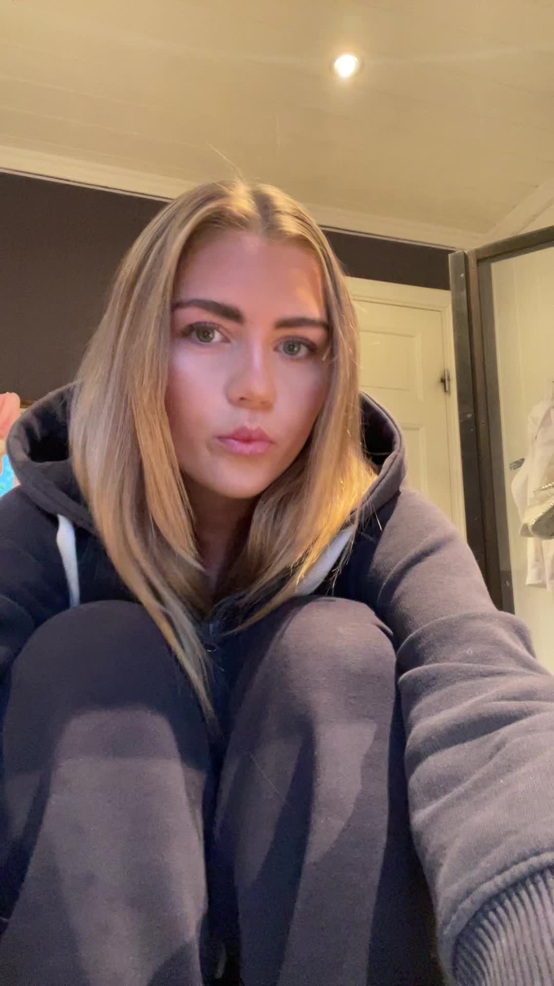 @Secret🤍