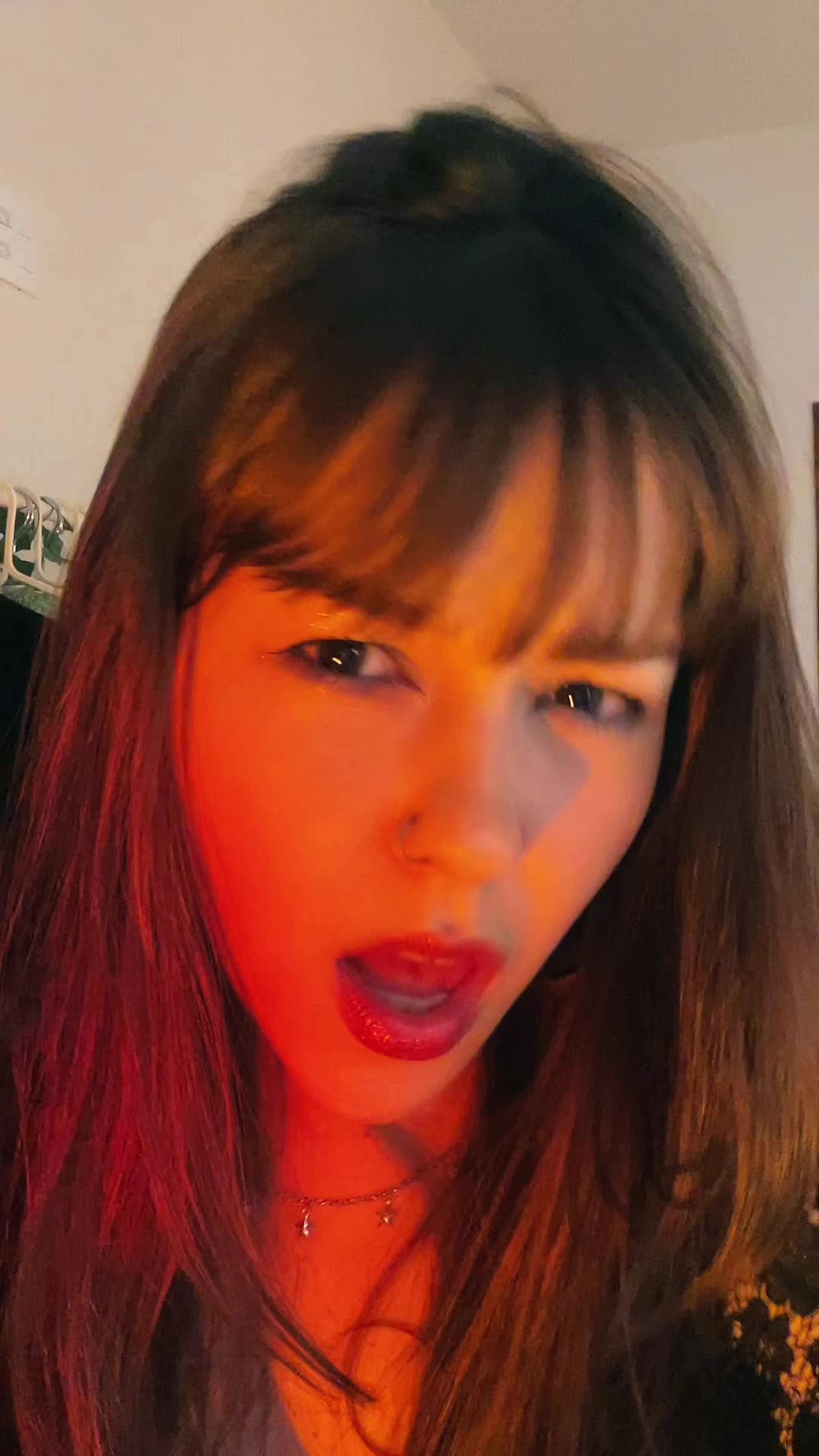 @Júlia