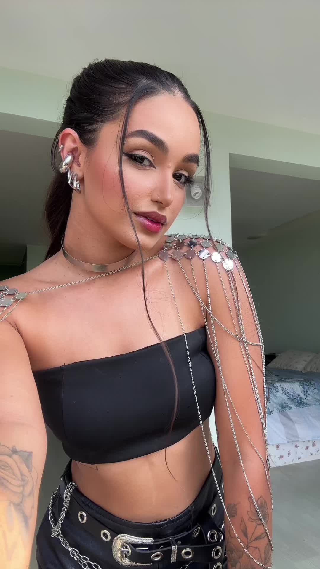 @Iara Victória