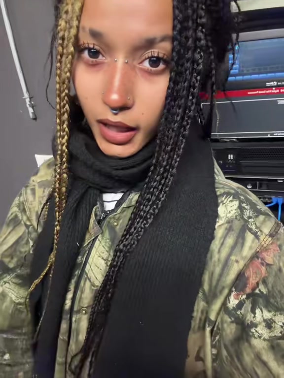 @Daria(: