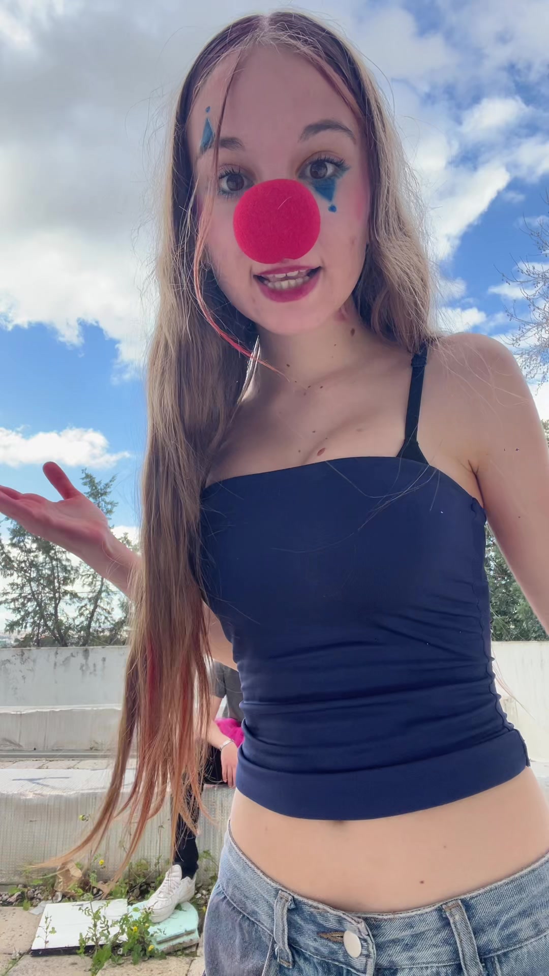 @🐰