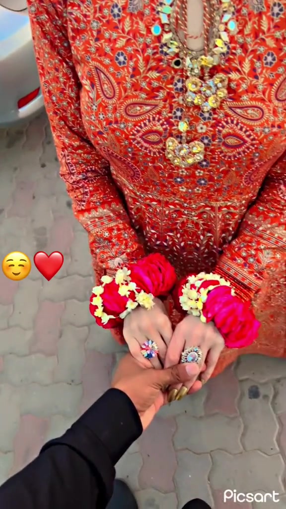 @Abdul Rahman🇵🇰Esraakbaş🇹🇷