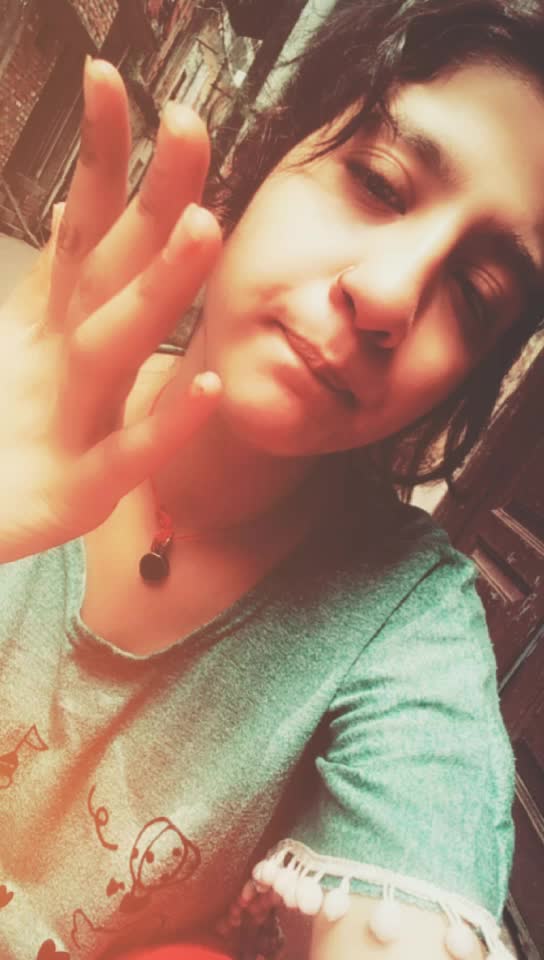 @divyanshi..😚65