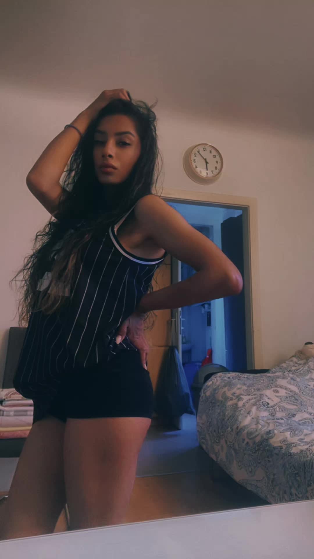 @_SandraSaki_