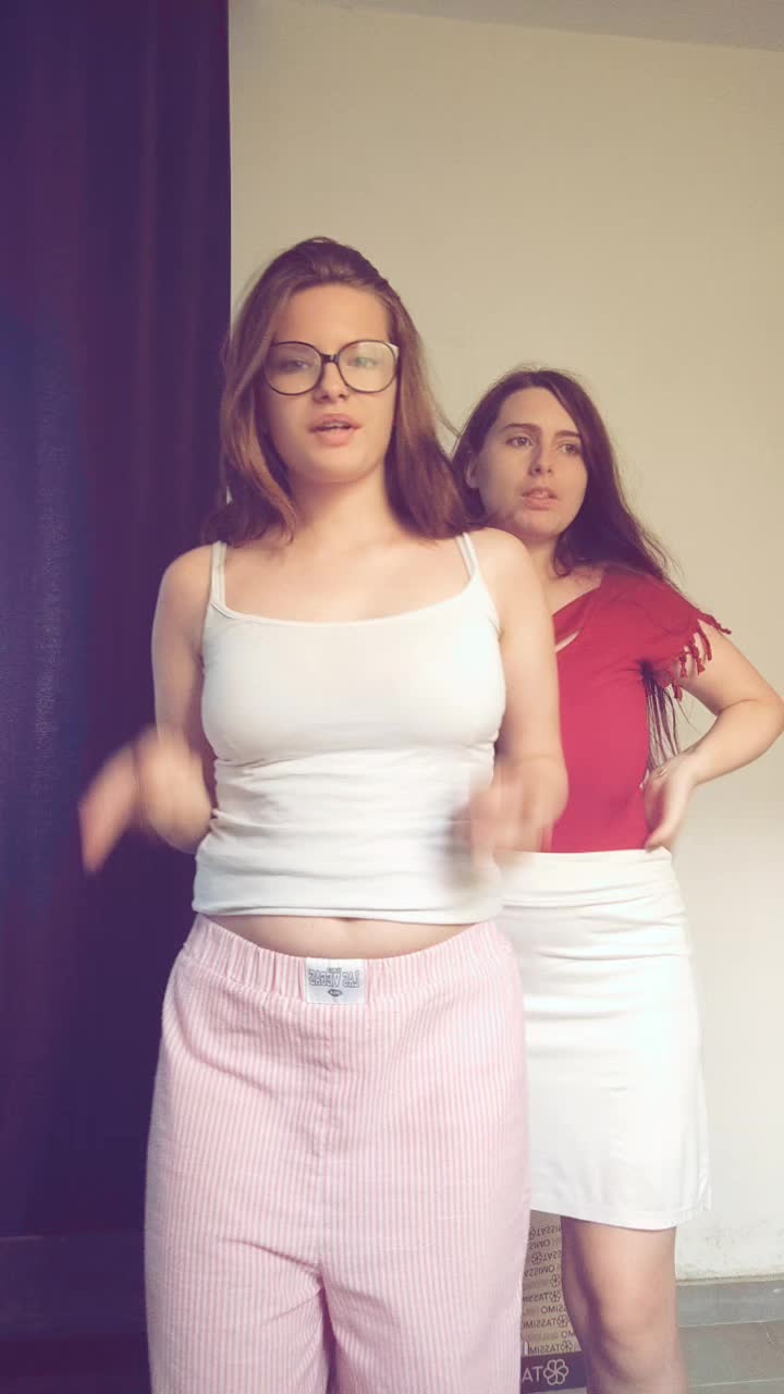 @cassandralolaz