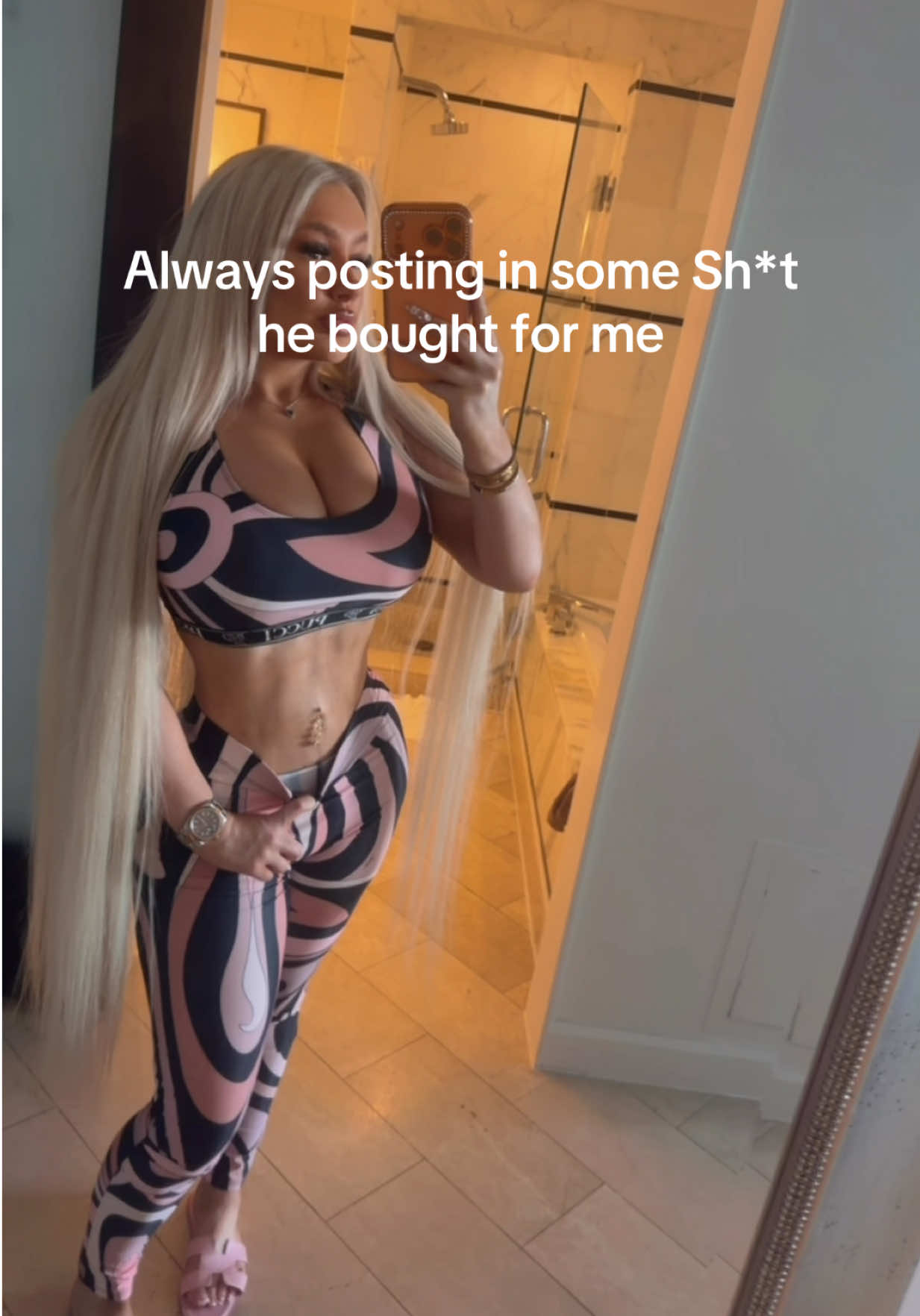 @corrinadione