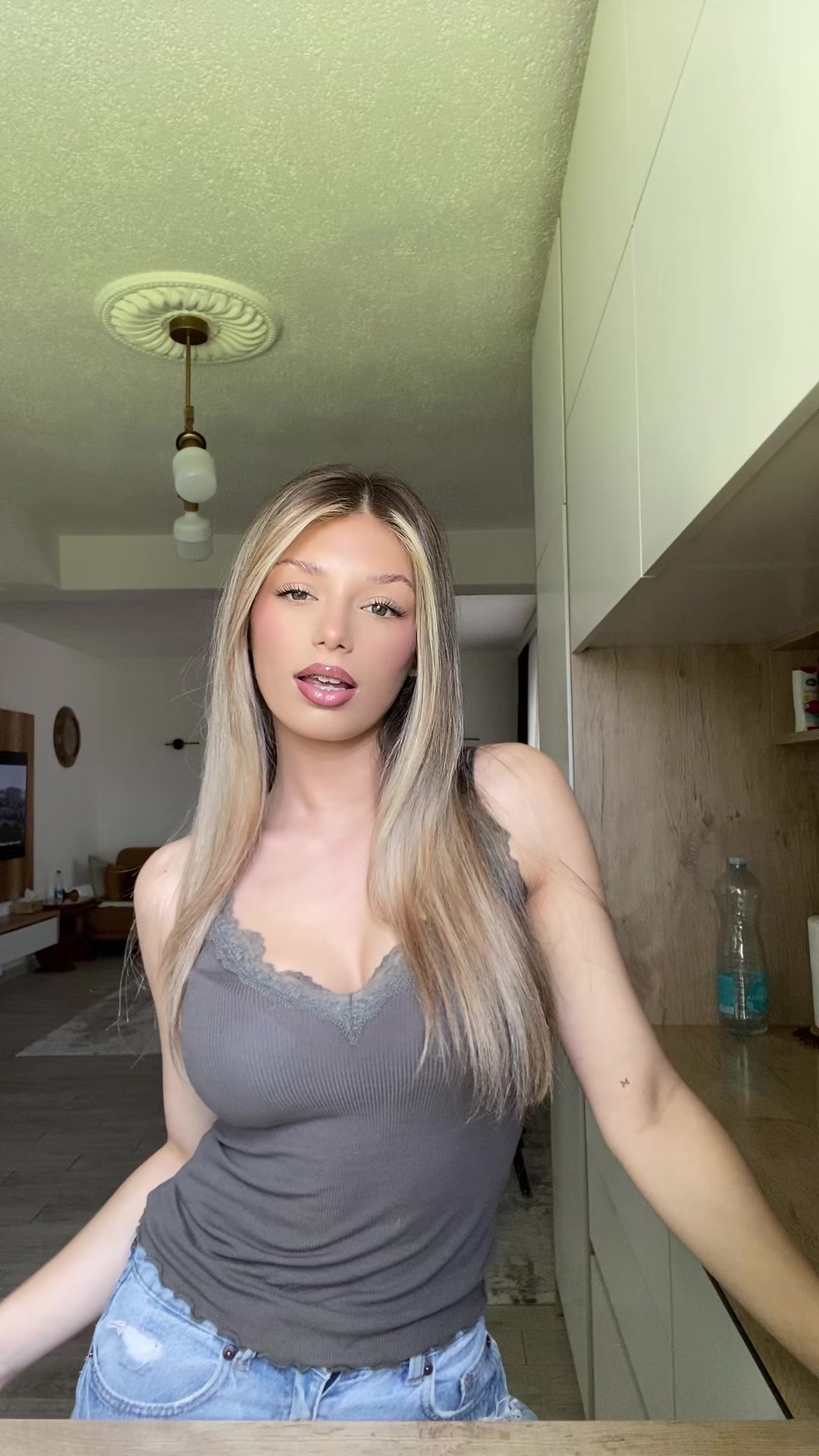 @𝐸