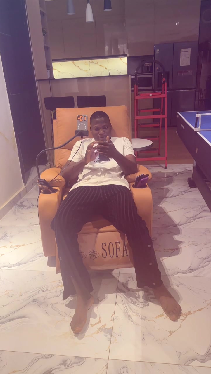 @Azeez$