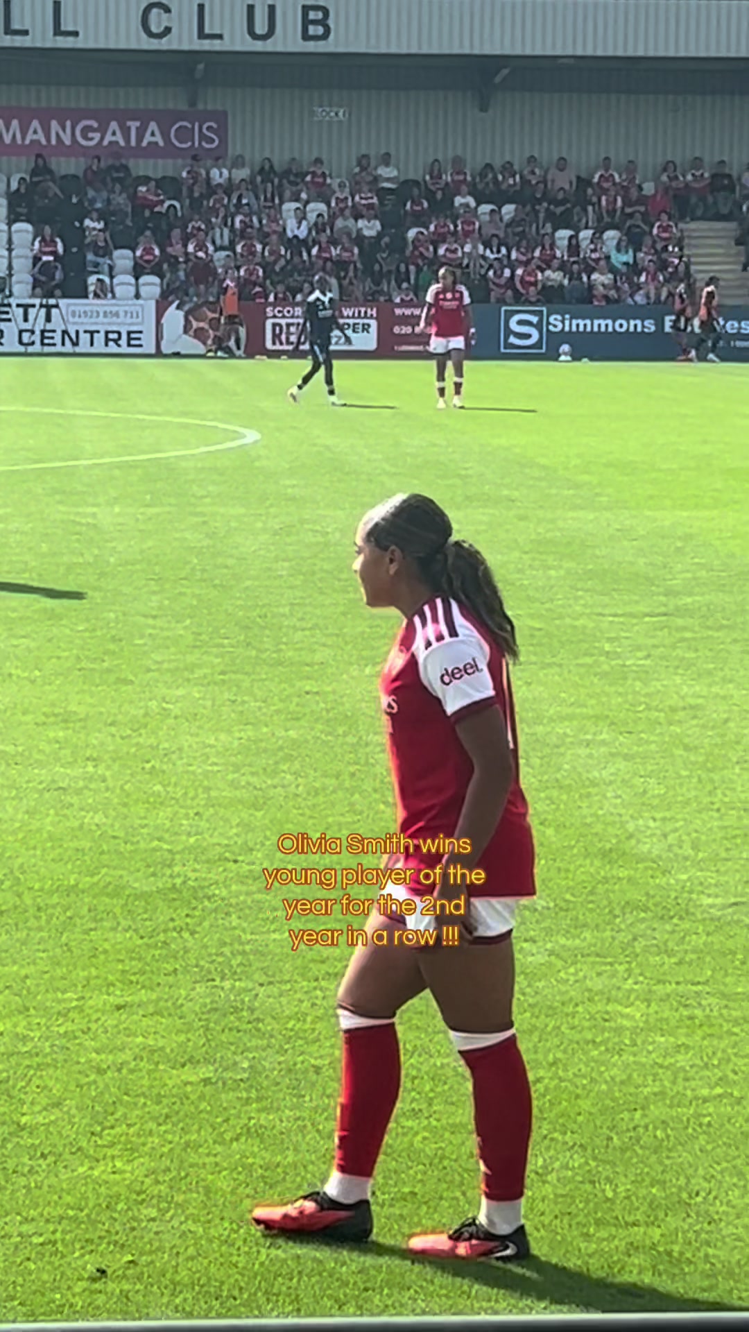 @Amelia ❤️🤍⚽️