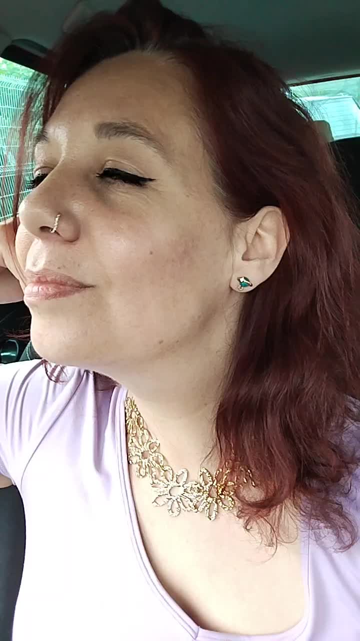 @lilyelo
