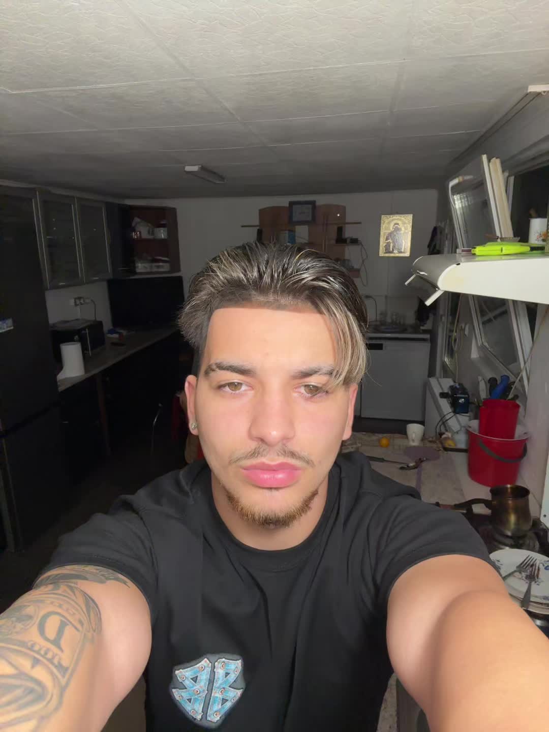 @EK.PR1V🇦🇱