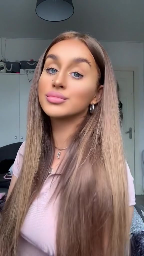 @Goddess Bella👸🏻