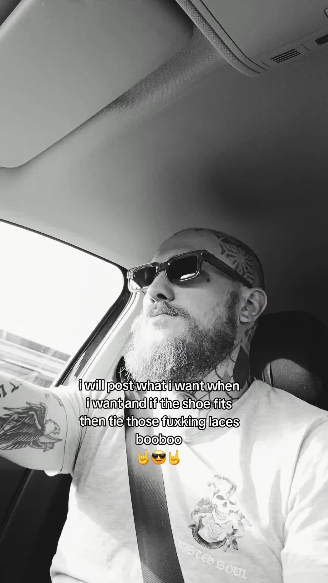 @deadhearttattoo 🏴
