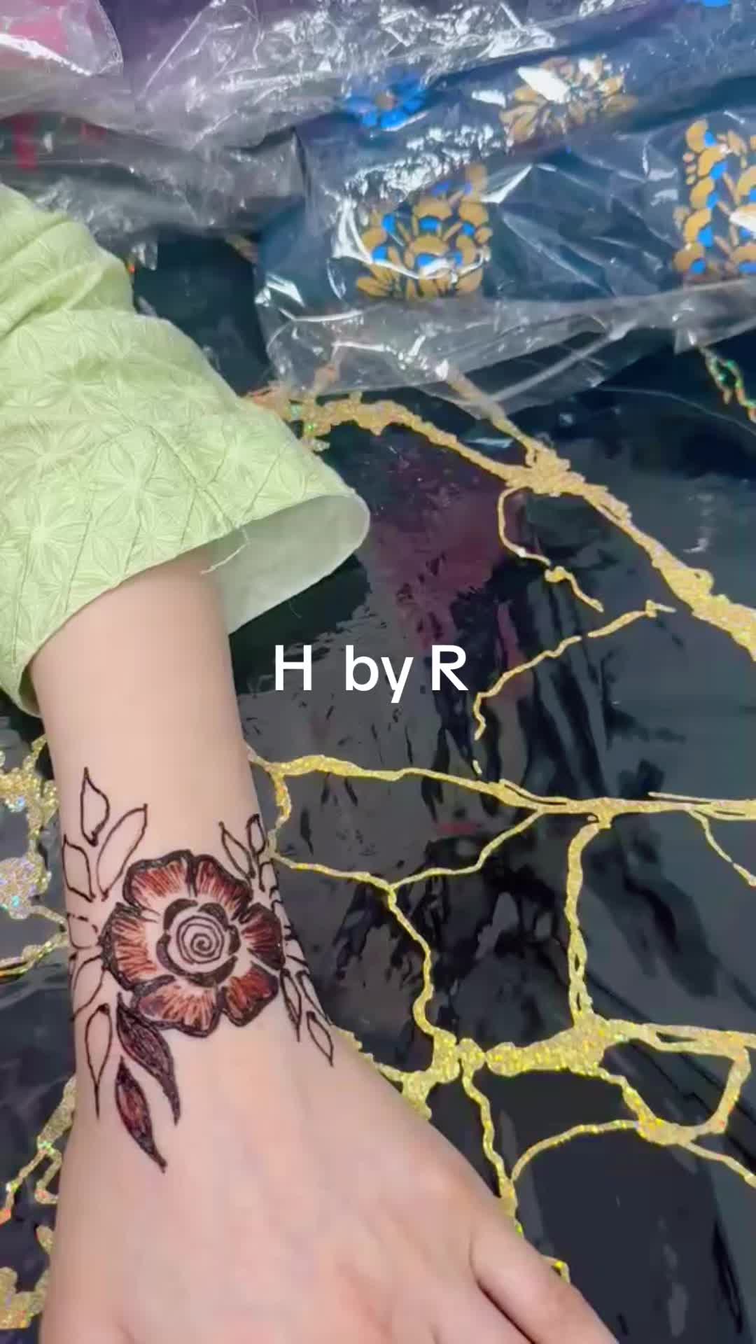 @Henna by &R
