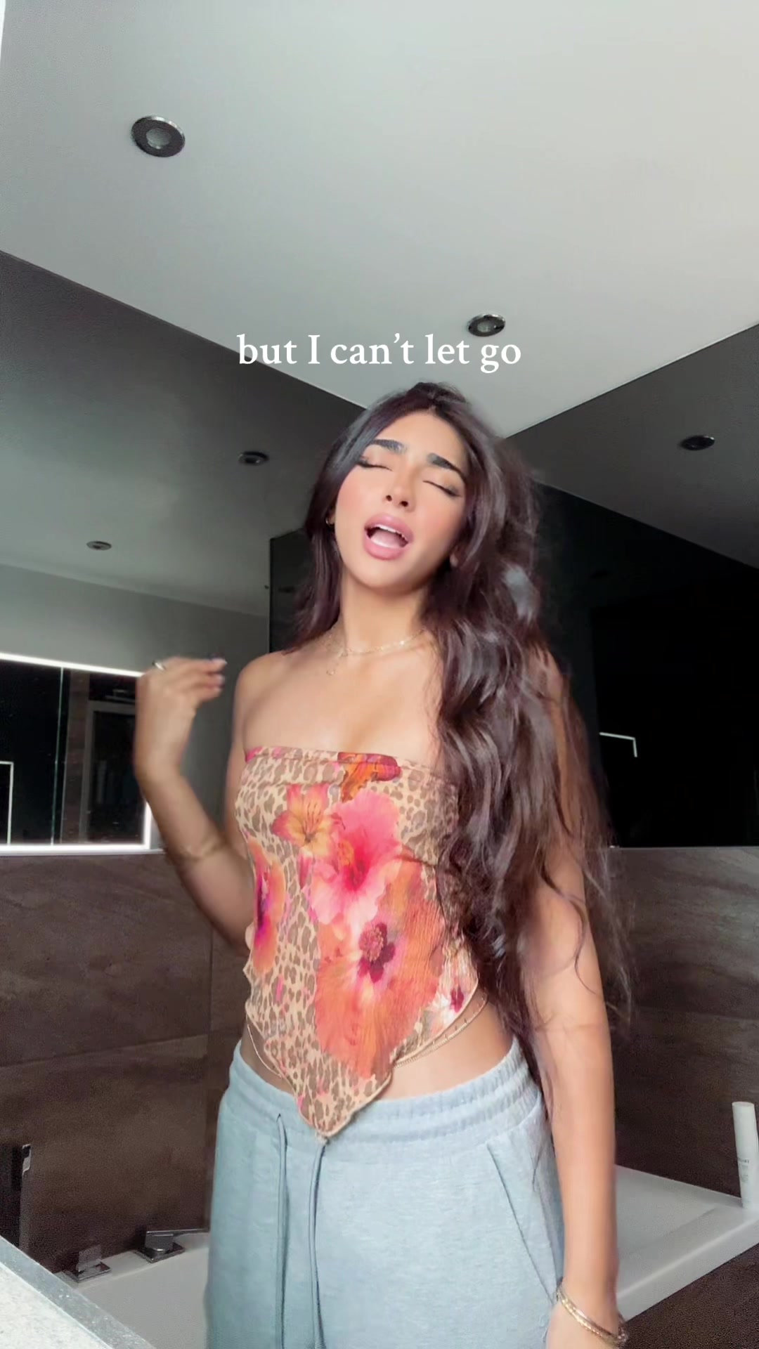@yasmin