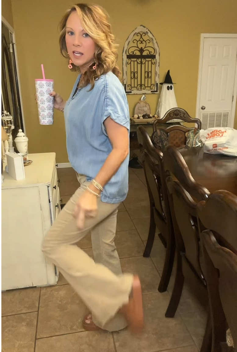 @Britney | Teacher+Mama+ Wife