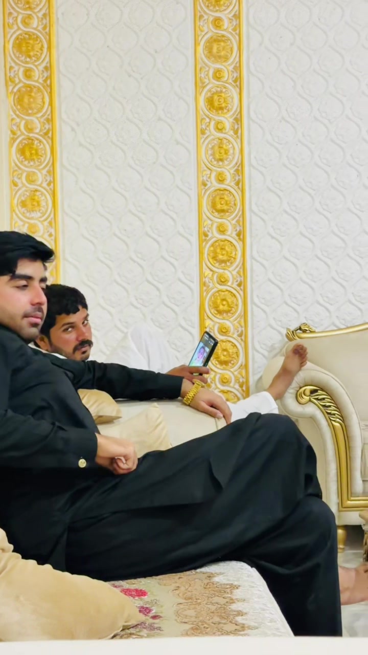 @SHAH NAWAZ TARAR🖤