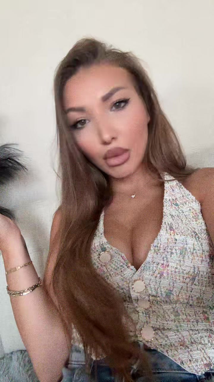 @loreelorennaa