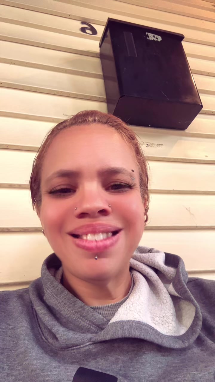 @Hot mom Nicole Knowlton