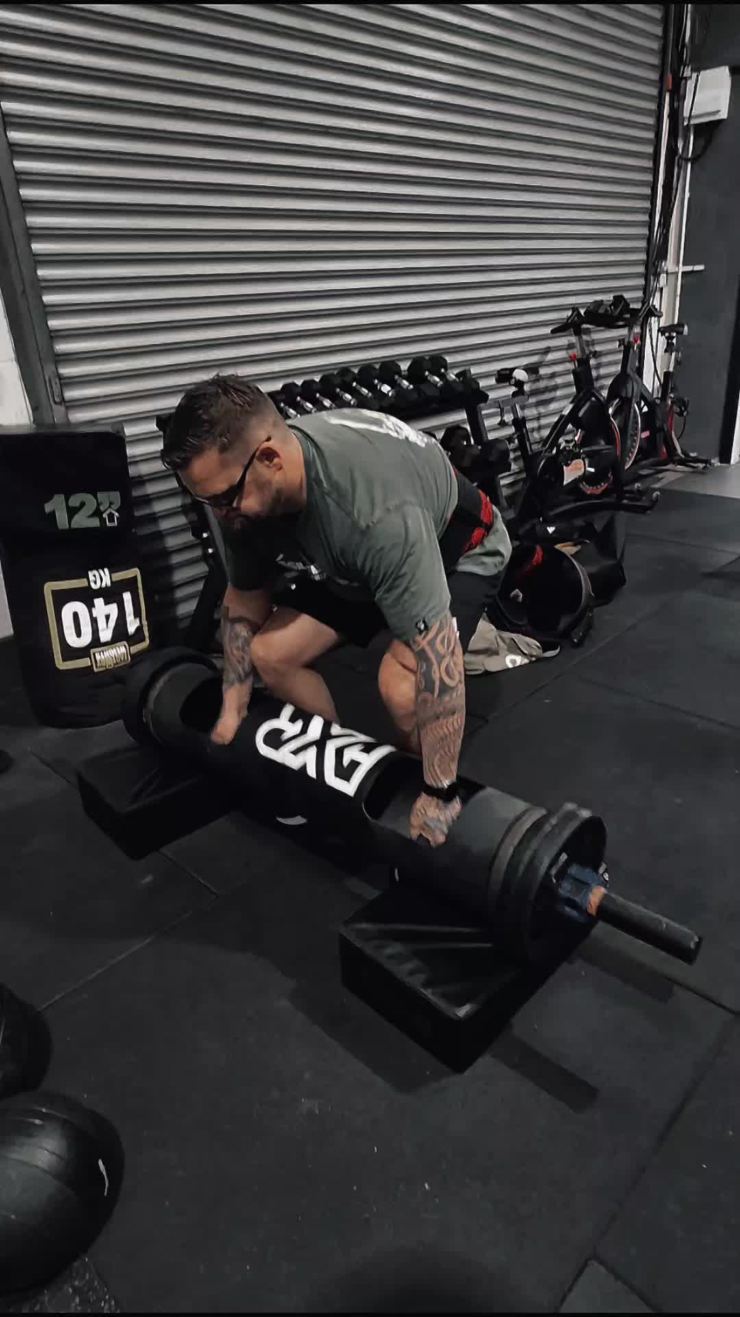 @Ant_86