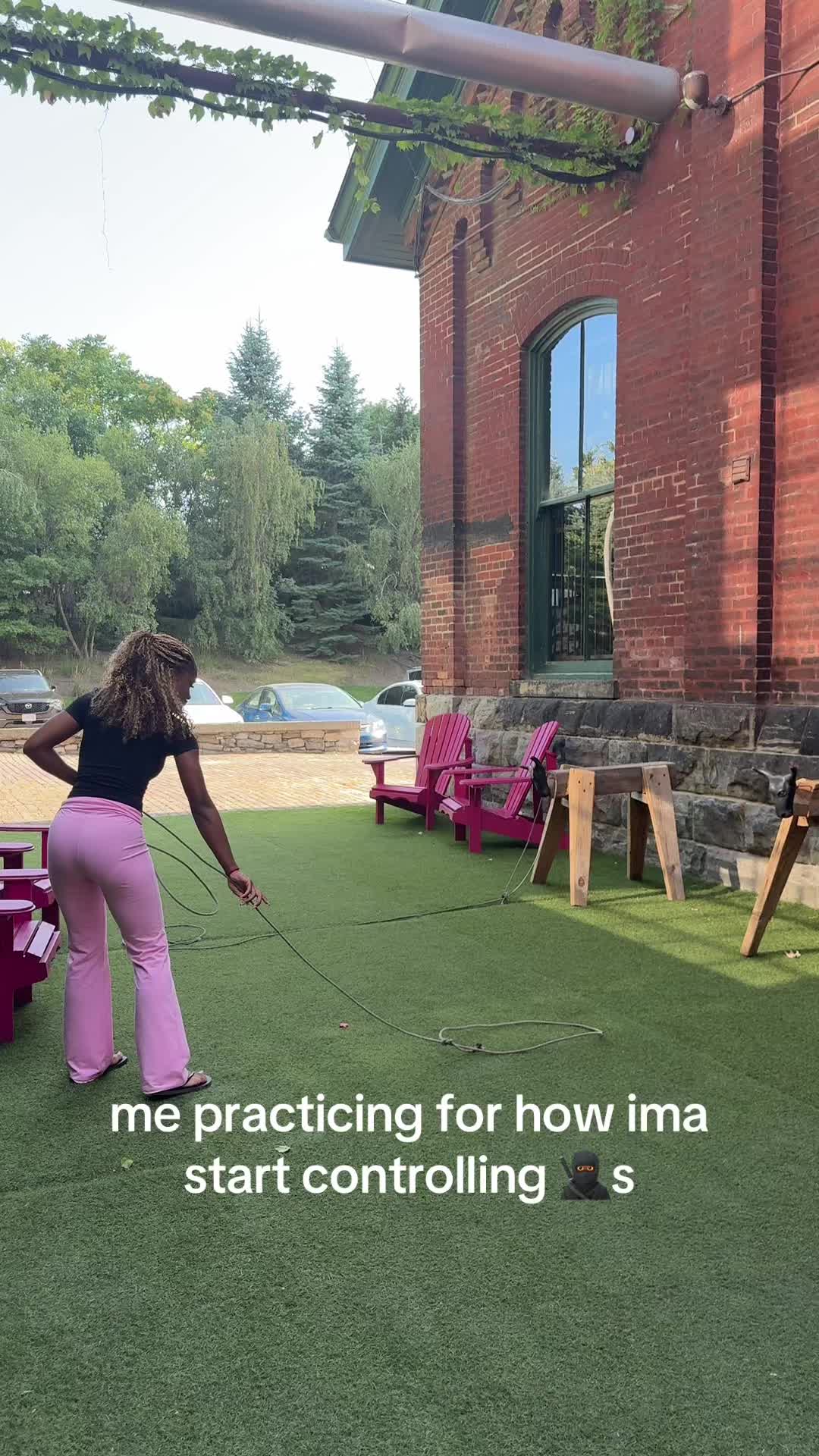 @mamikola