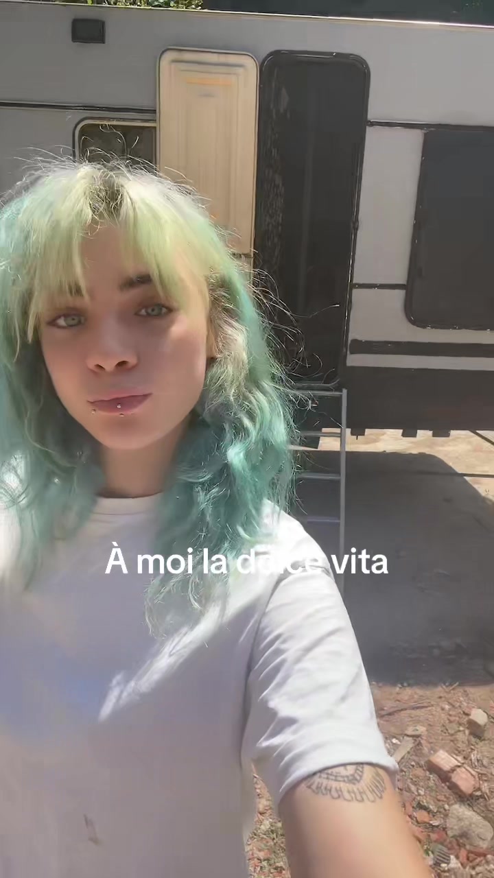 @Miaaaacestmoiii