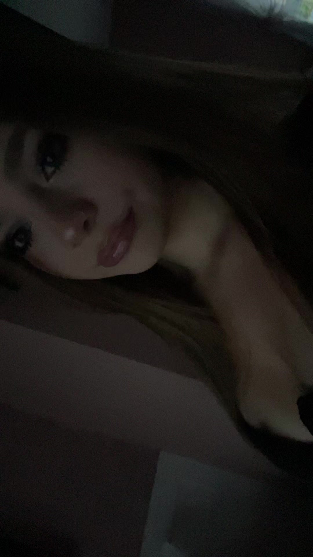 @Chloe 🖤