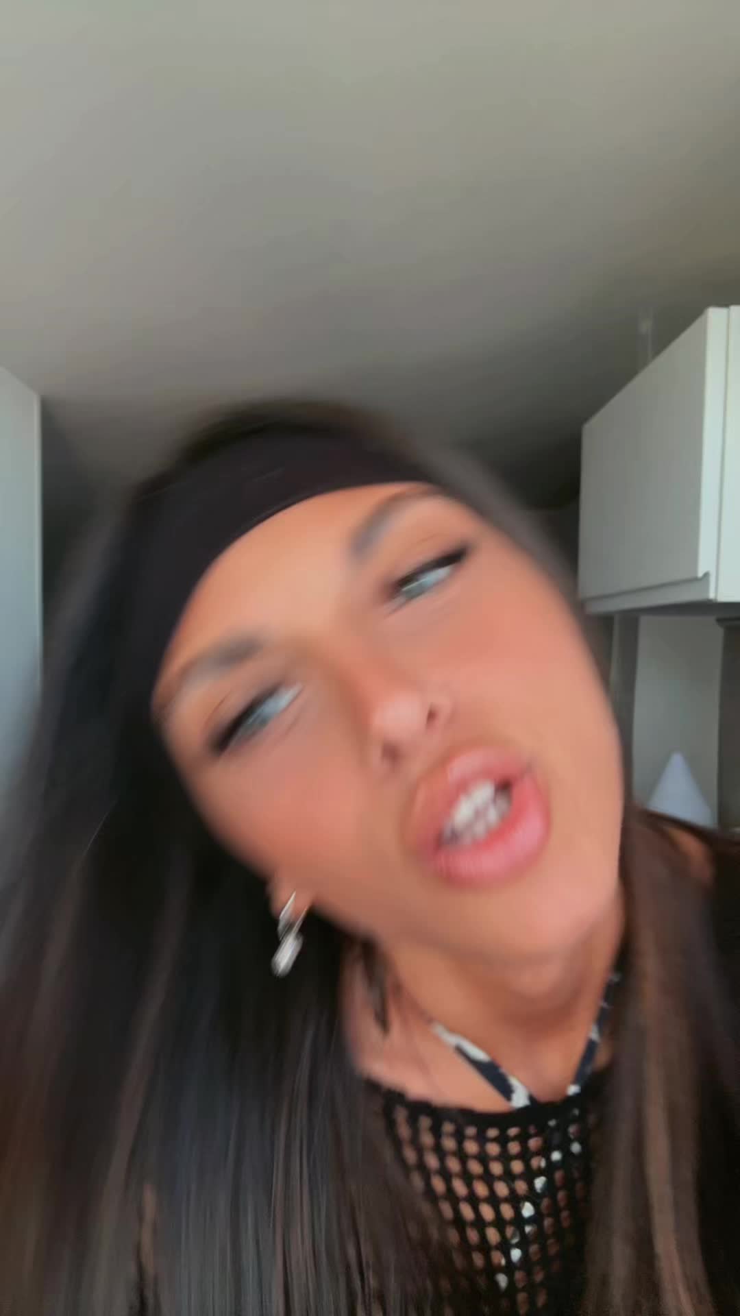 @AM