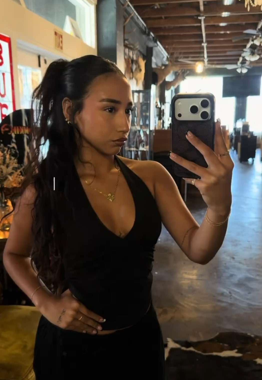 @fineline tattoo artist ❦