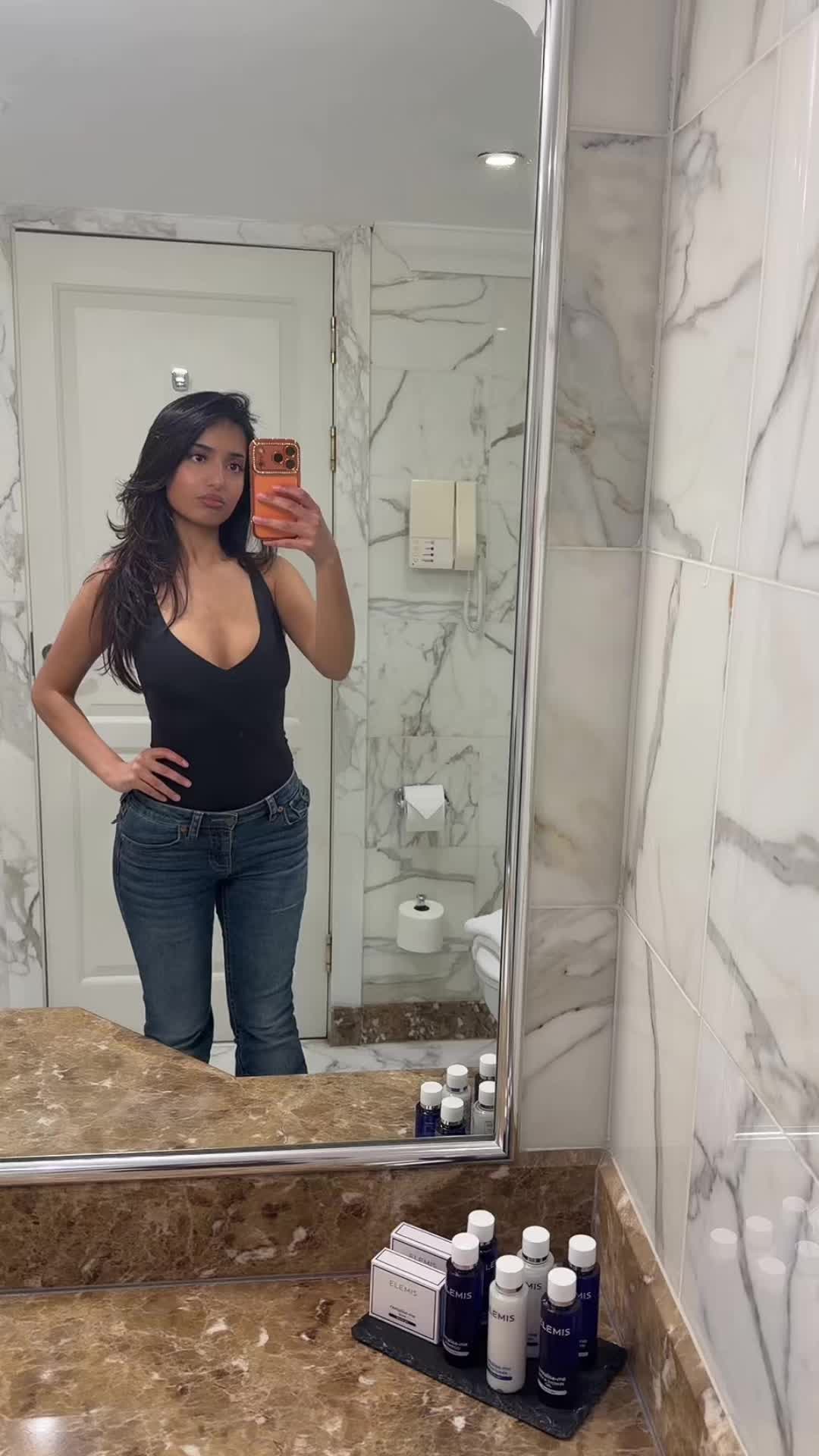 @𝒦