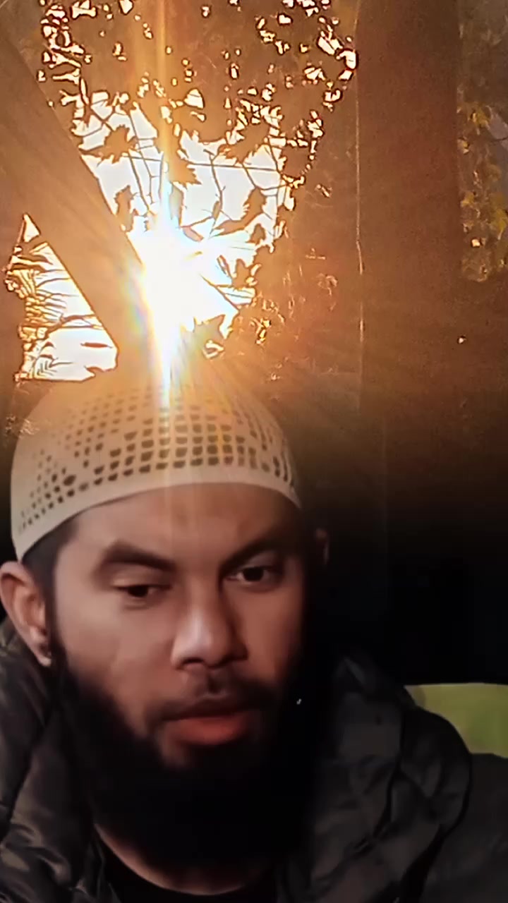 @4PR1LI4