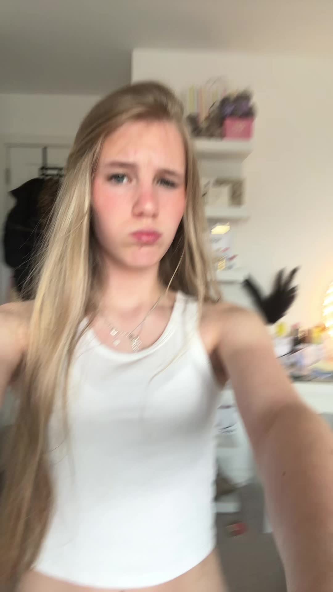 @𝐄.𝐁💃🐆