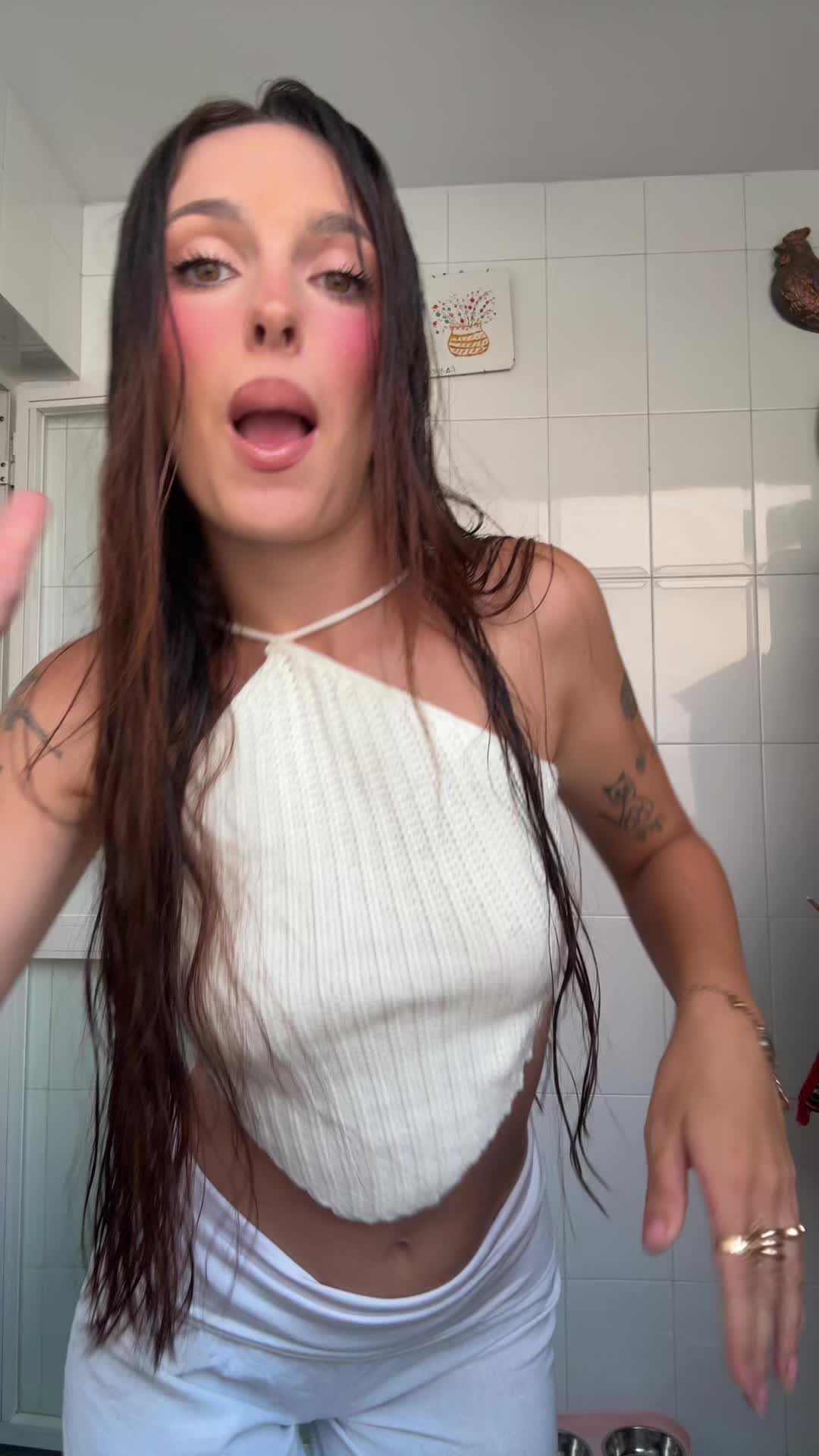 @claucordobaa
