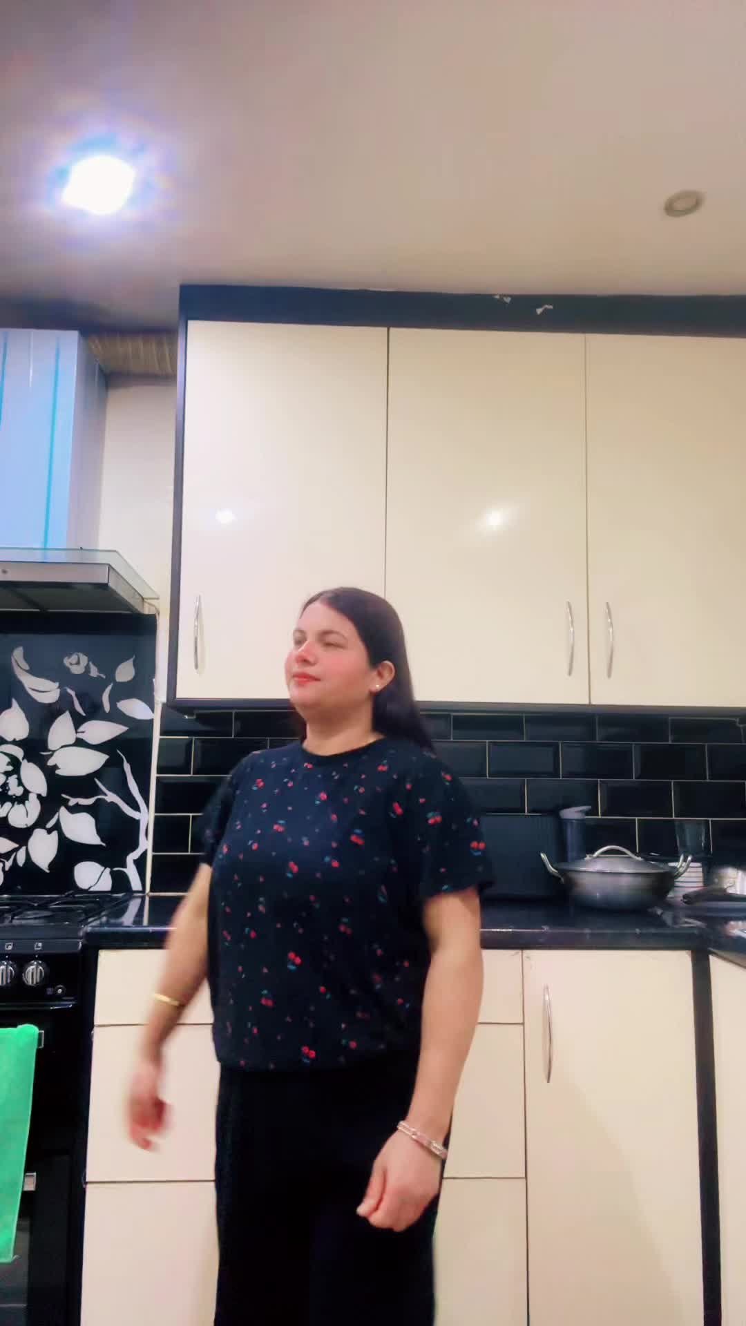 @MAYA🇳🇵🇬🇧🏴