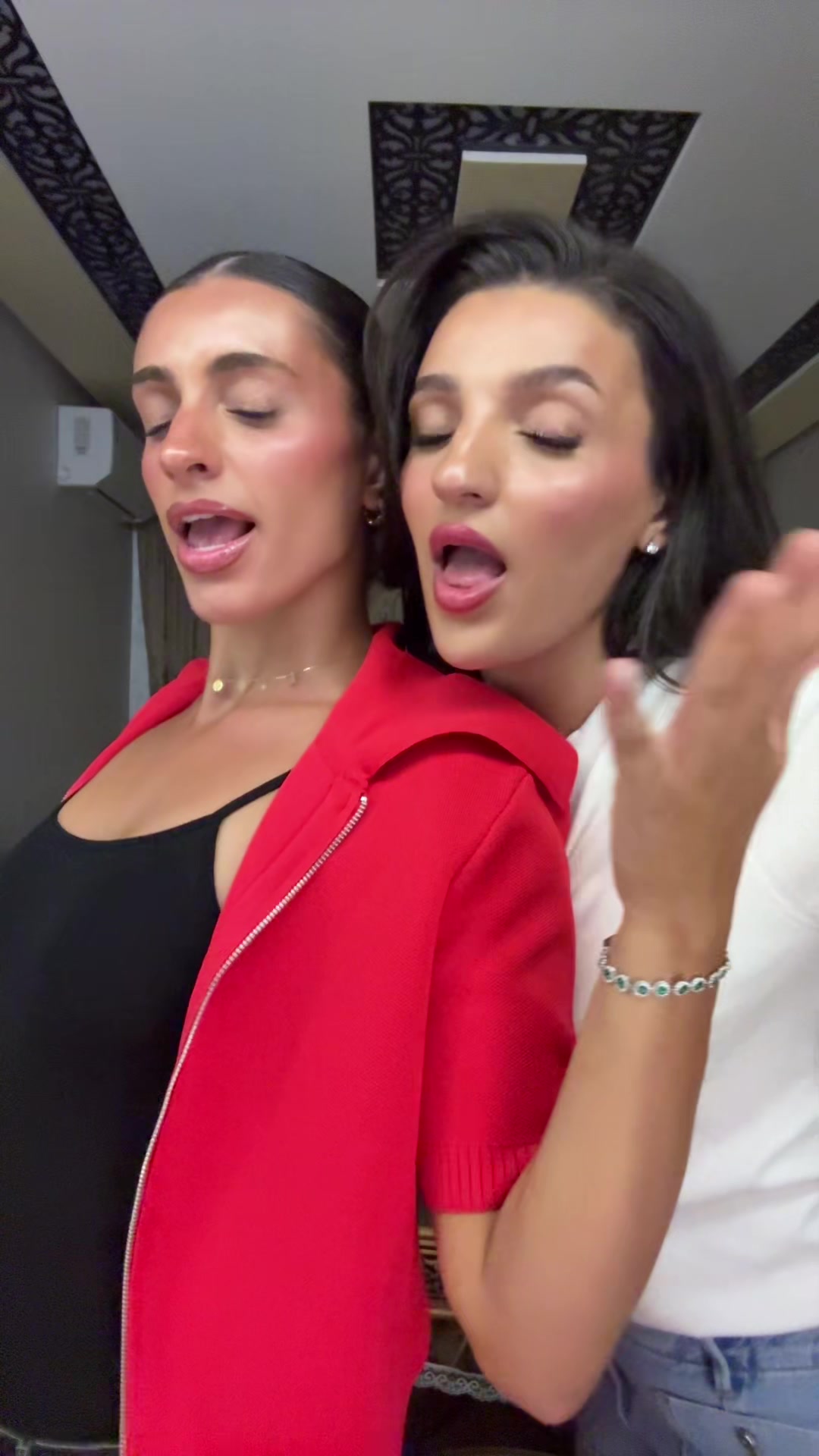 @Fatimayb