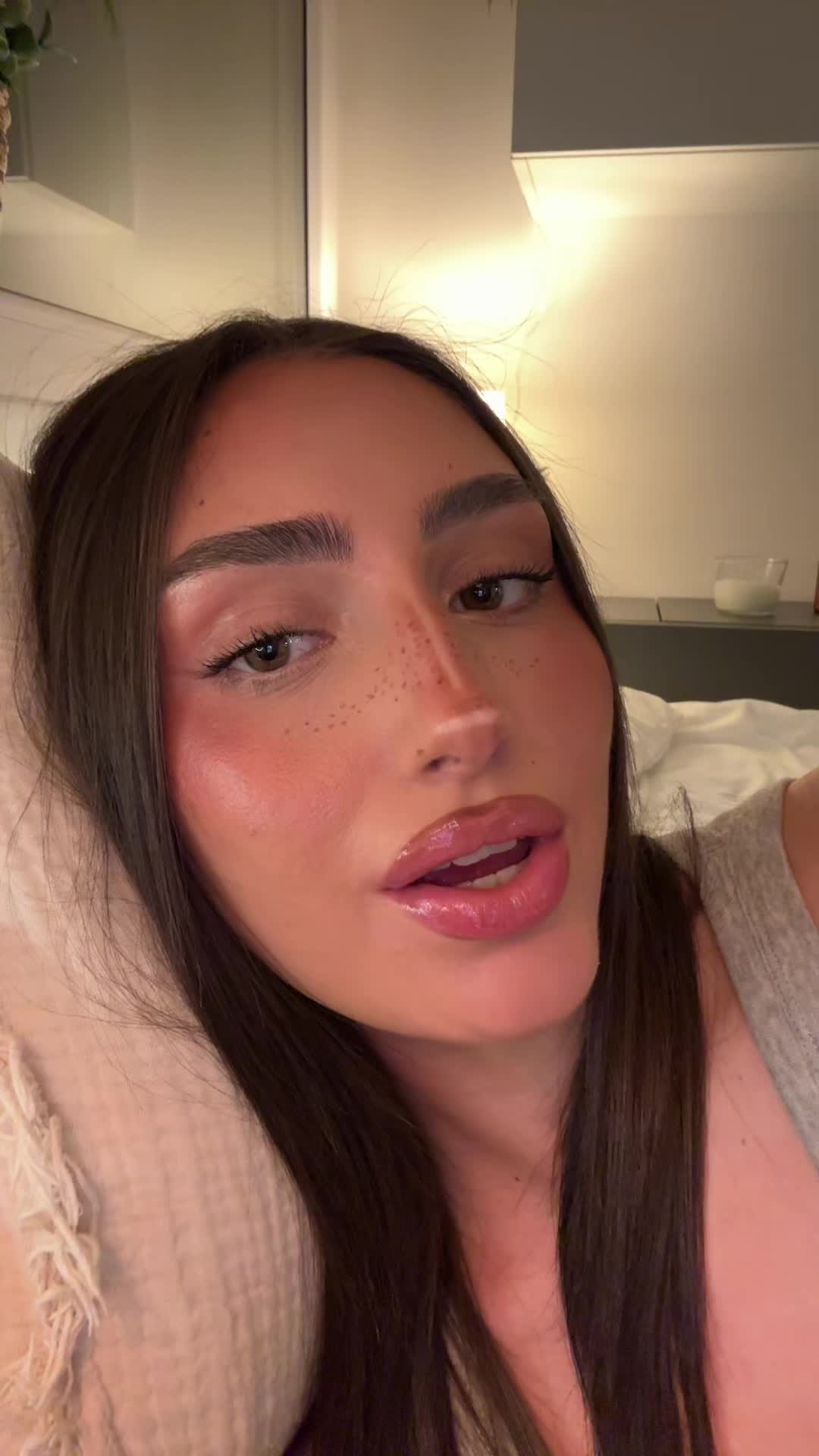 @⠀