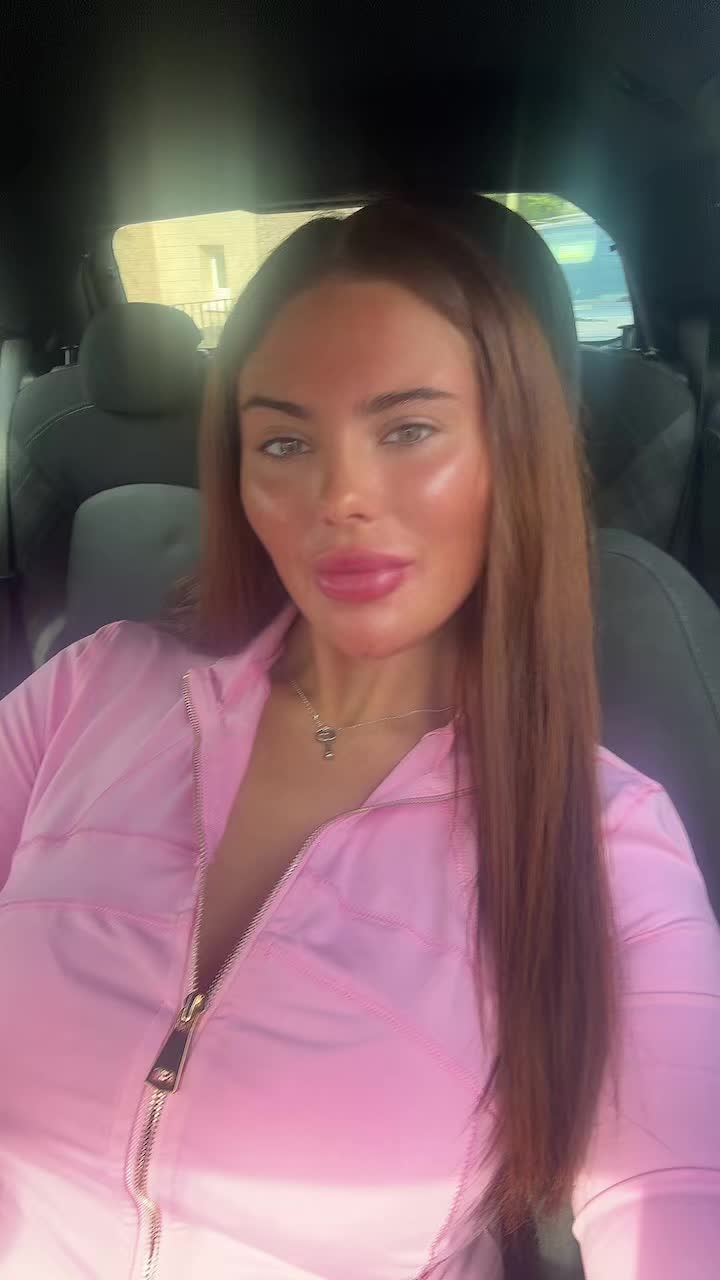 @Emz🍒🫦