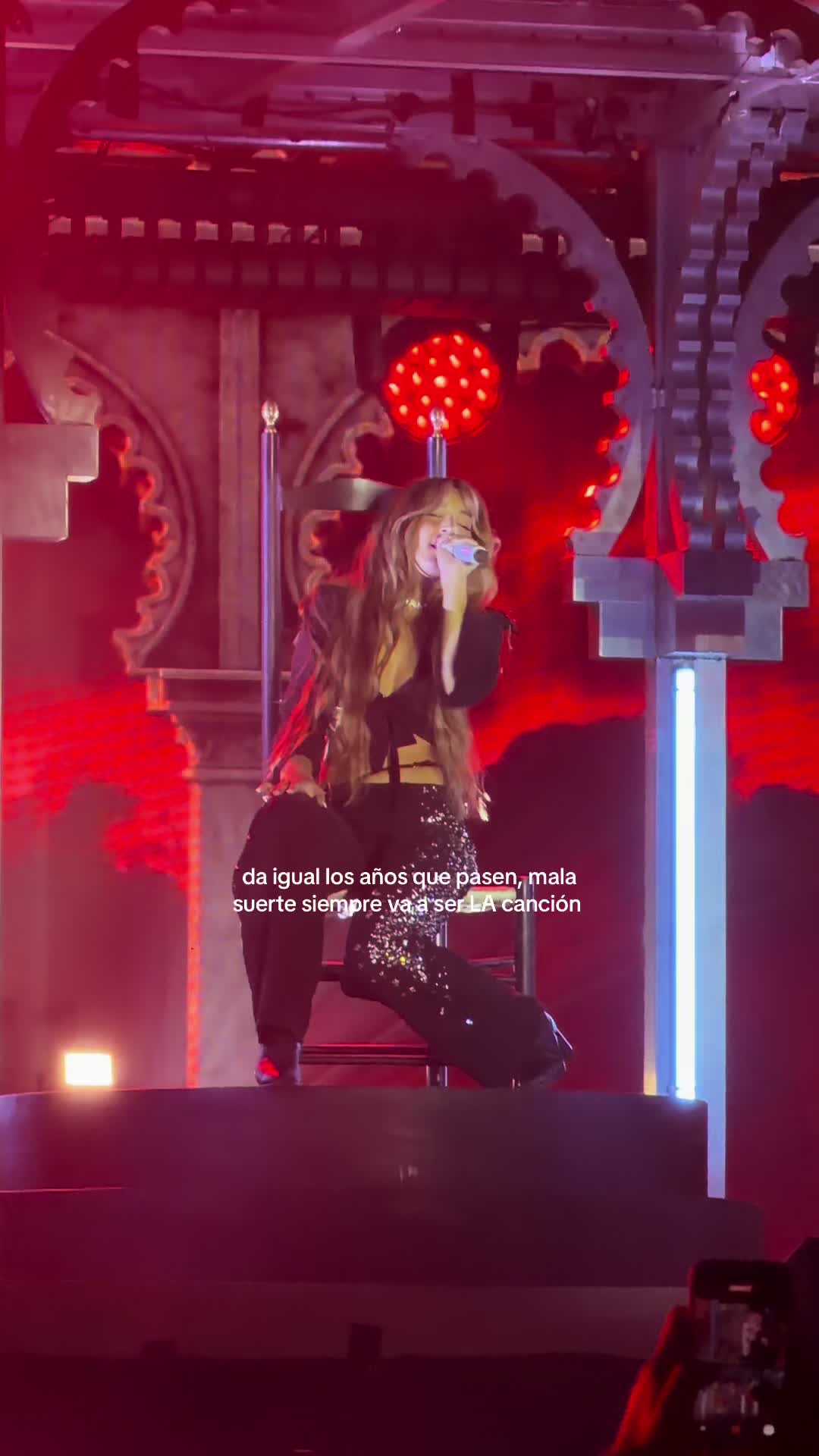 @daniela