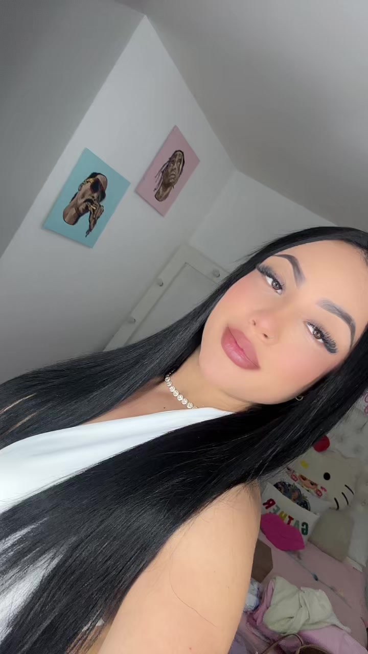 @Valeria🧸
