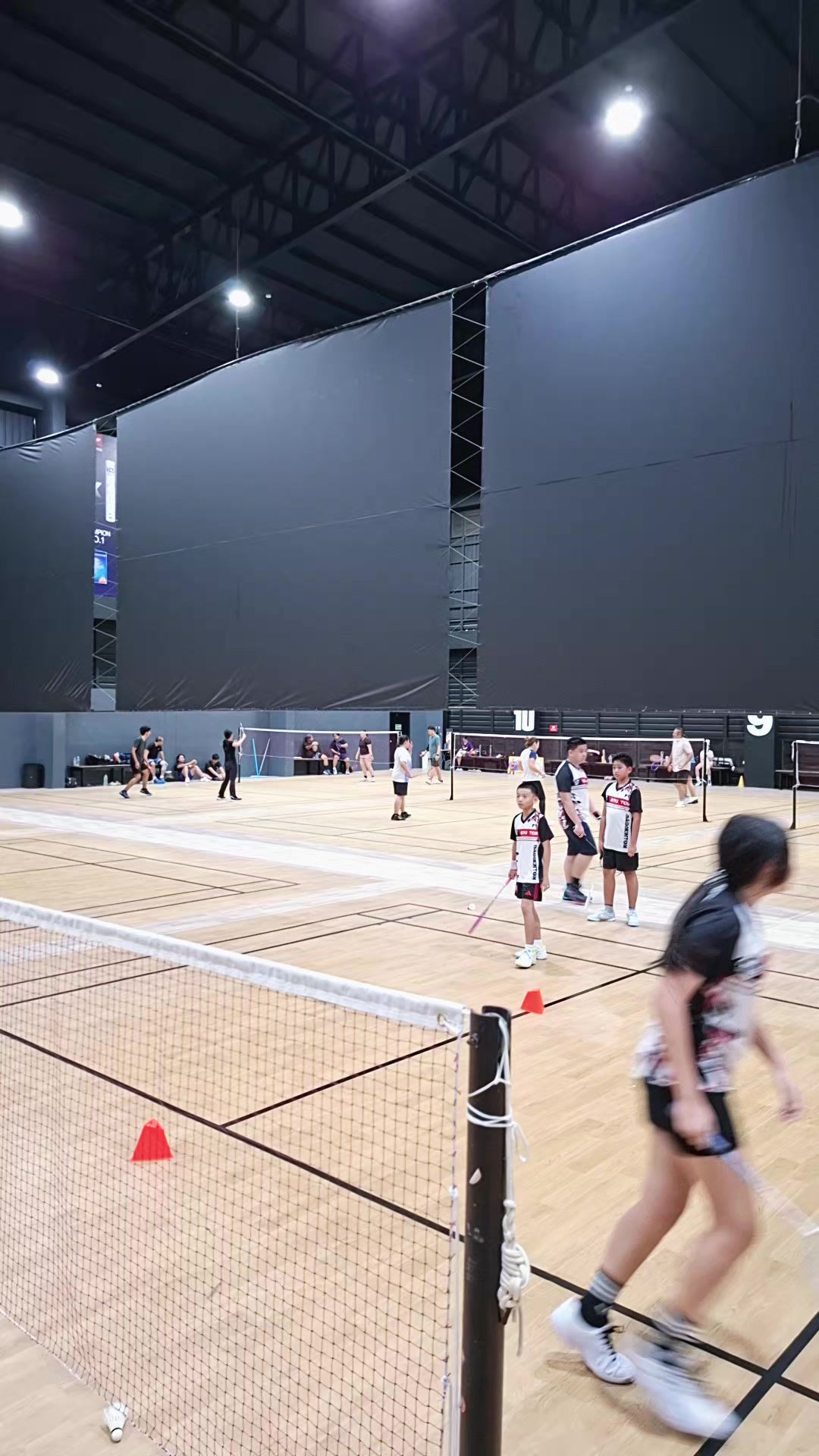 @KrutonBadminton