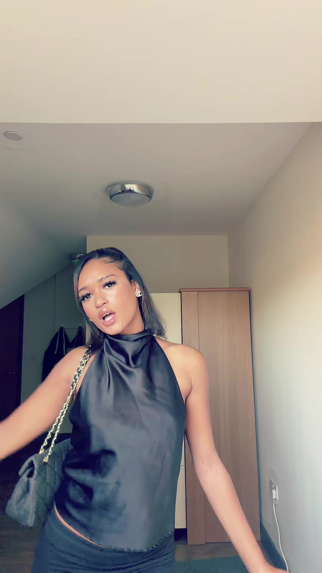 @💋