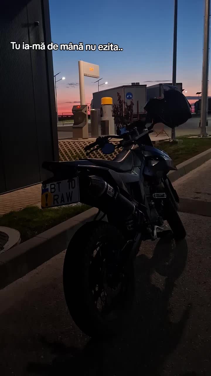 @🏍Alexandra-Teodora🐈⬛