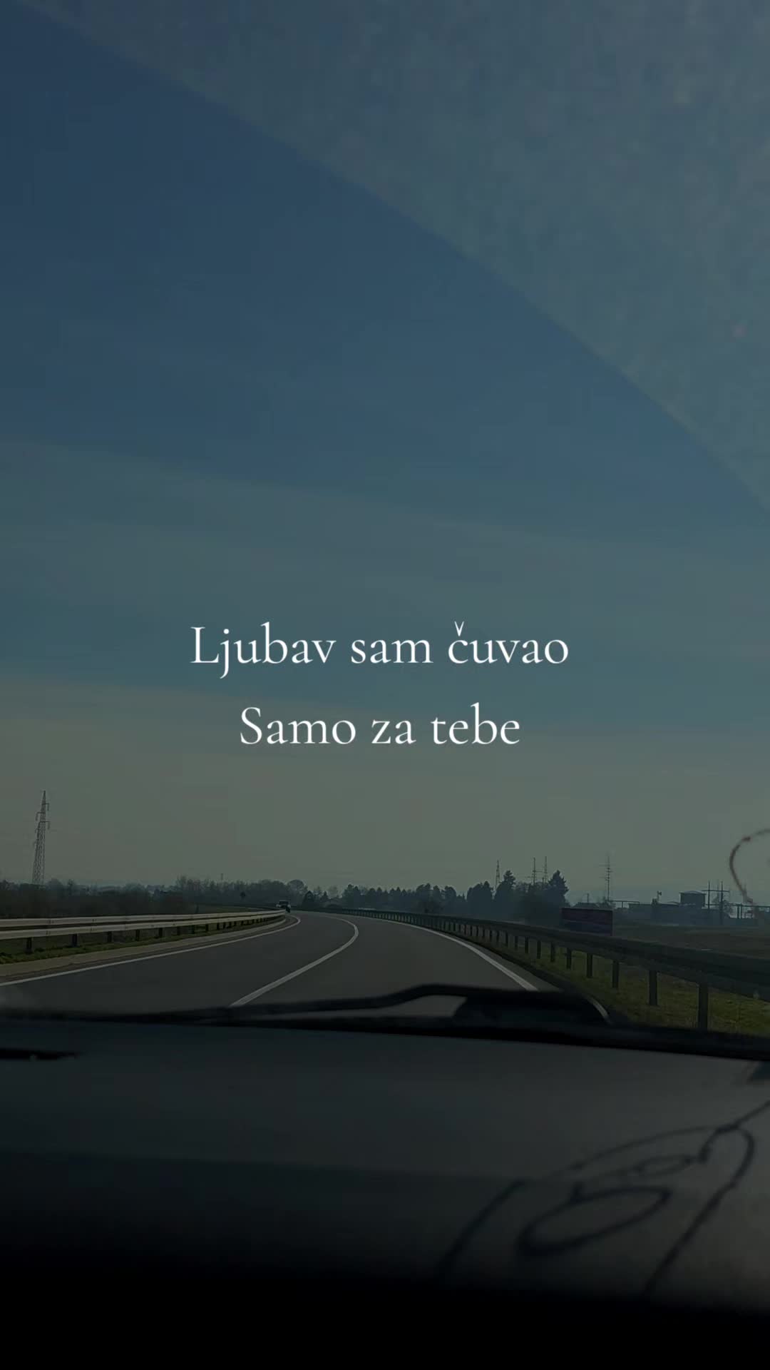 @dvasmosvijetarazlicita_