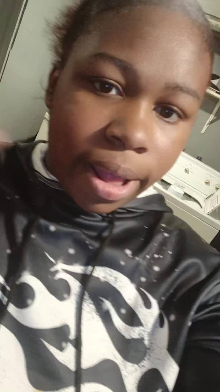 @prettybriwnskin_niya
